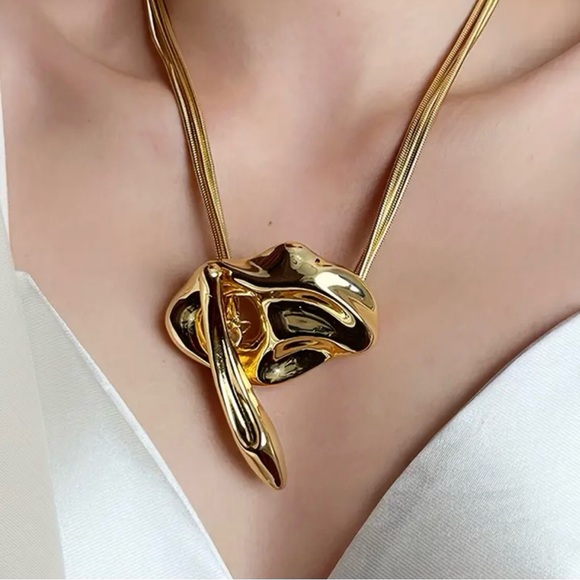 ✨✨✨Abstract Gold Necklace✨✨✨ - Picture 3 of 5